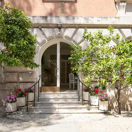 Domus Giulio Gasthof Rom