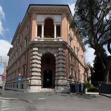 Konukevi Domus Giulio